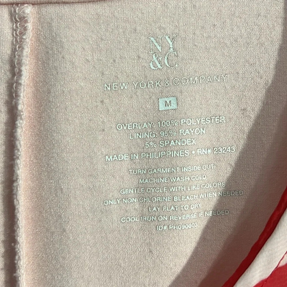 NY & Co. women’s medium tank - pink and red stripes - Picture 3 of 5